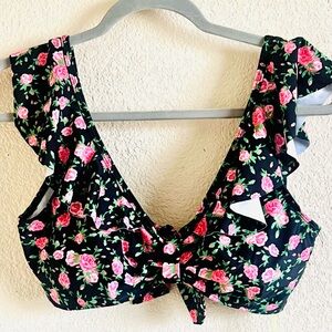 NWT Marina West Bikini Top Size L